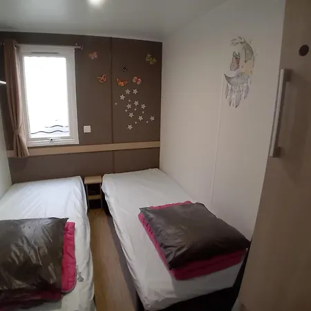 Semesterbostad Confortable A Avec Piscine