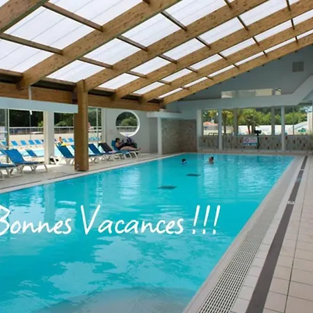 Confortable A Avec Piscine Ferienhaus