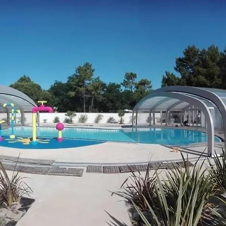 Confortable A Avec Piscine *