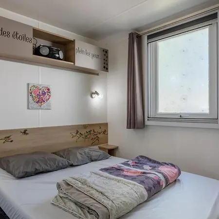 Jean De Monts: Comfort With Pool Saint-Jean-de-Monts